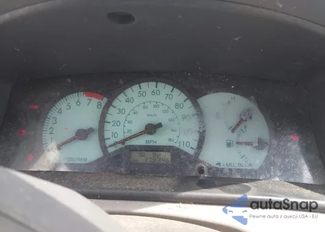 2004 Toyota Corolla Le z USA, uszkodzony, nr VIN 2T1BR32E24C216064